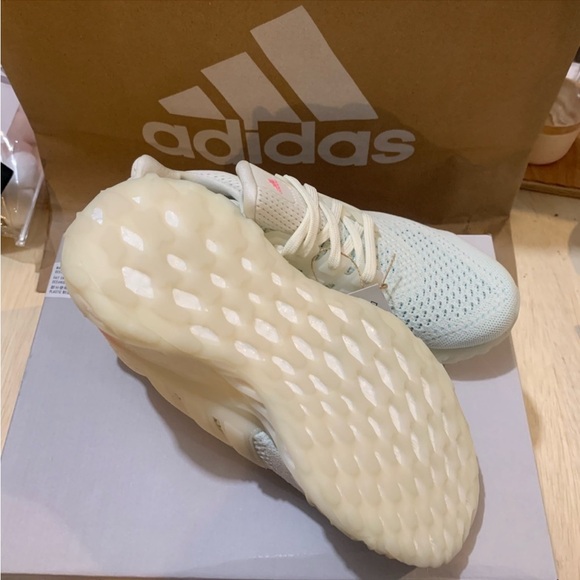 adidas UltraBOOST Web DNA Off White - Picture 8 of 8